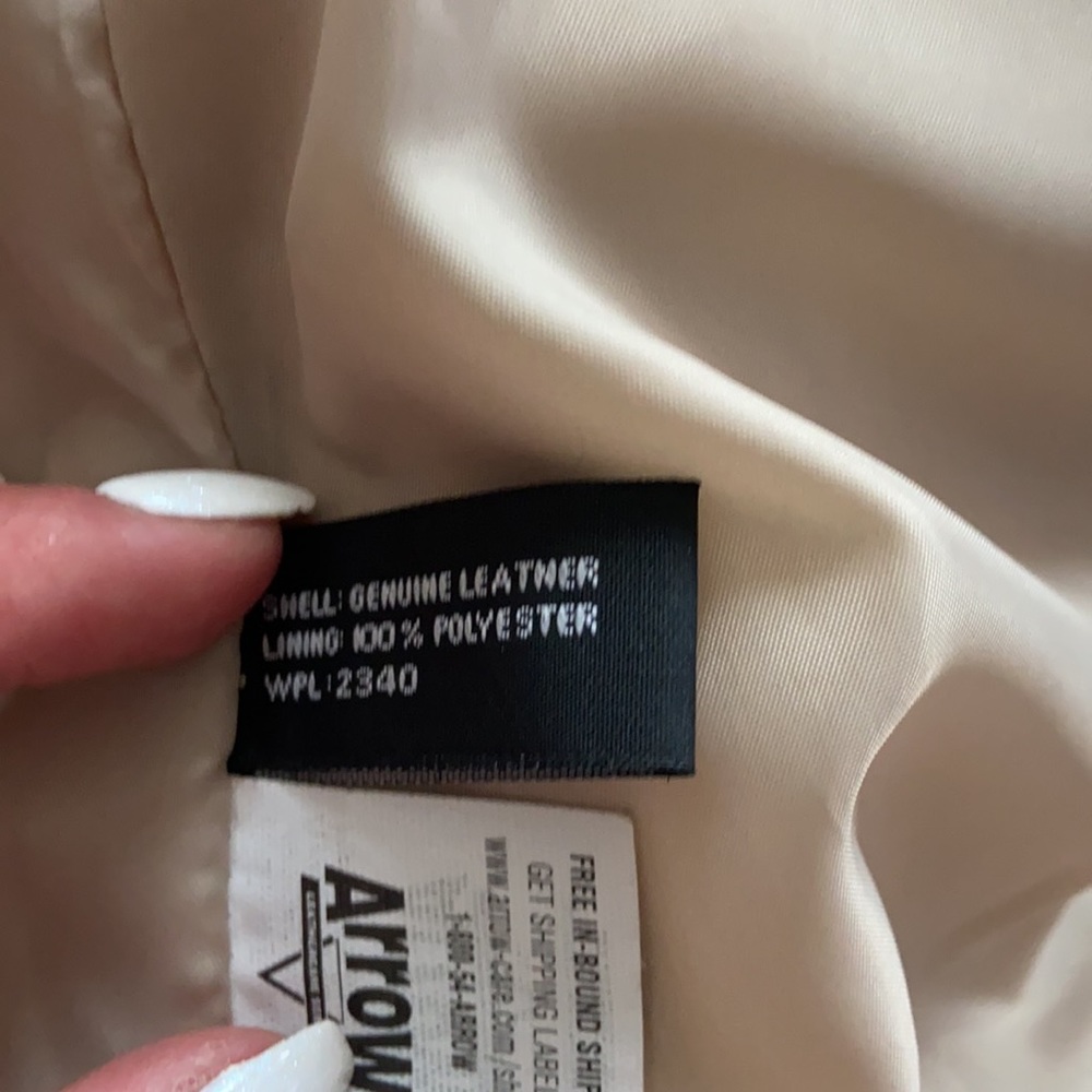 Leather Jacket - Picture 6 of 7